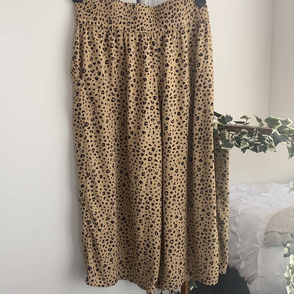 Aritzia Pants - Picture 2 of 3